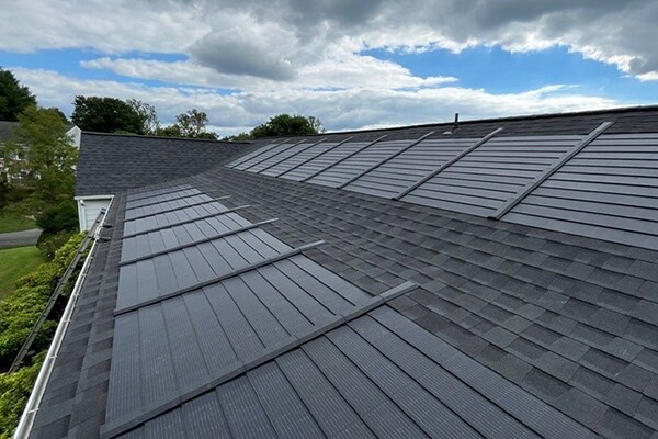 Seamless solar roof system installation from Feazel
